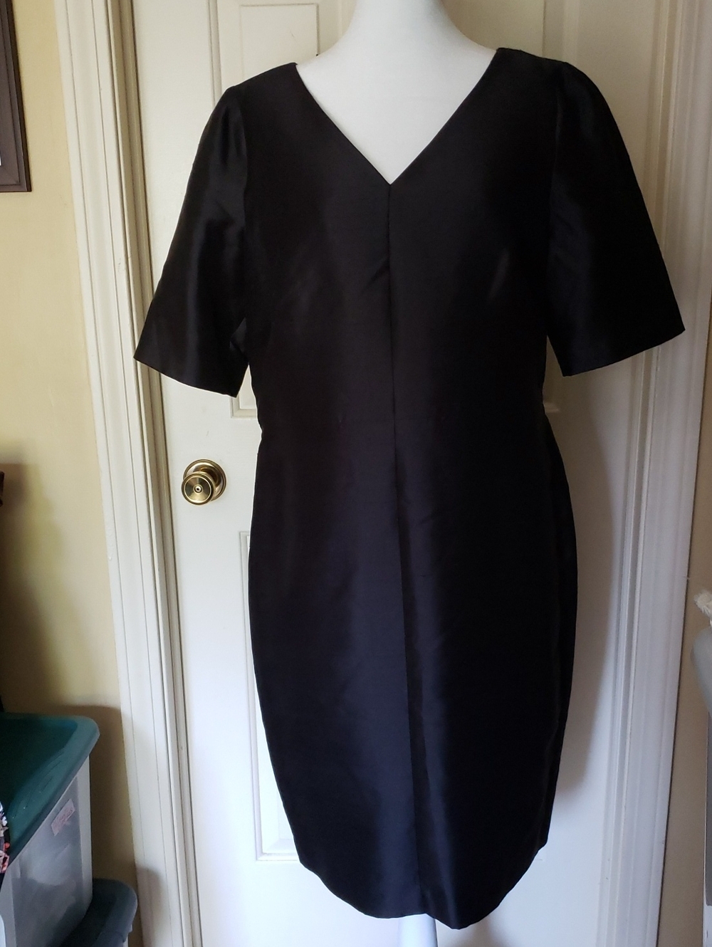 Talbots Black V-Neck Silk Wool Blend Cocktail Dress Size 14